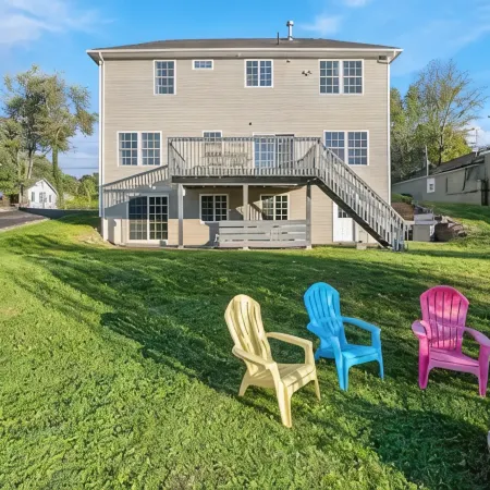 Waterfront Home with Hot Tub, Kayaks, and Fast Wifi