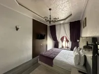 GRAND SARBON HOTEL - parking