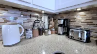 Family Retreat in Vaughan • Near Wonderland/Shopping/Hospital/Grocery - parking