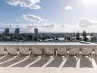 Bounce Surfers Paradise Hotels near Ashmore