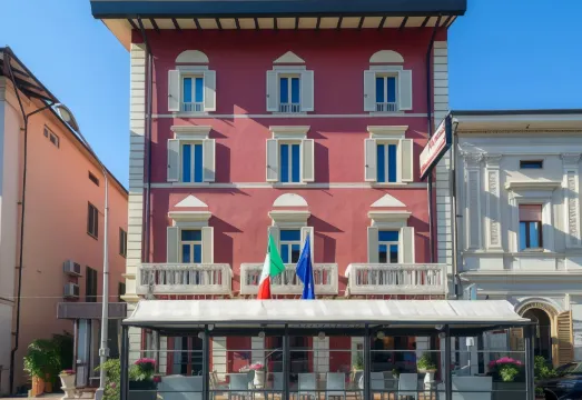 Peschiera’s Lakeside Charm: A Guide to the Best Family-Friendly Luxury Resorts