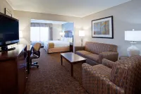 Holiday Inn Express & Suites ST. Cloud