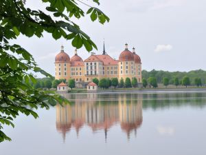 馬里斯旅館