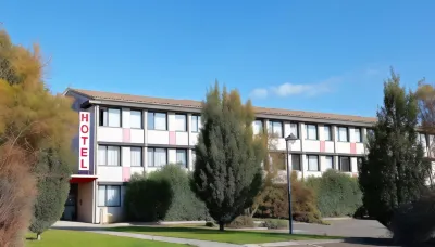Résidence Hôtelière des Ondes Hotels in L'Isle-Jourdain