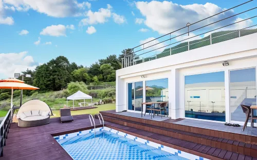 Geoje Star Marine Pool Villa