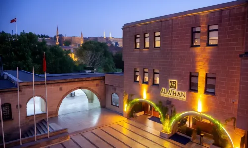 ÂLÂ HAN Boutique Hotel