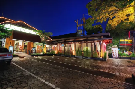 TUWUH HOTEL AT KAYUTANGAN