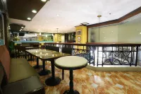 Lourdes Family Suites Makati powered by Cocotel Hoteles en Makati