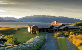 Fiordland Lodge