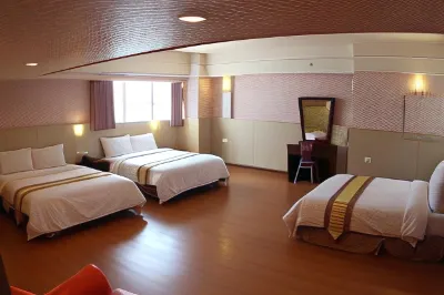 Long Siang Hotel Hotels in Kaohsiung Arena/Ruifeng Night Market