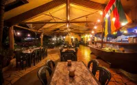 Camayan Beach Resort فنادق في مورونغ