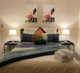 Flat Bush Holiday Accommodation Clevedon 호텔