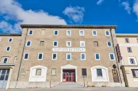Hotel Bernina Hospiz Отели в г. 