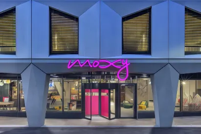 Moxy Lausanne City