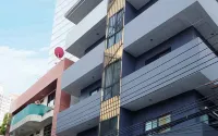 Ratch 66 Hotels near Centric Huai Khwang Station