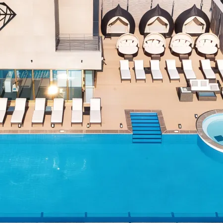 Baymond Hotel