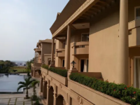 The Chariot Resort & Spa