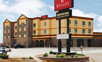 Roosevelt Grand Dakota, SureStay Collection By Best Western