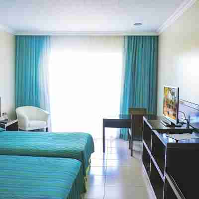 Bahia Plaza Hotel Rooms