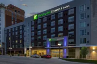 Holiday Inn Express & Suites Lincoln Downtown Hotel di Lincoln