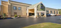 Crossroads Inn & Suites