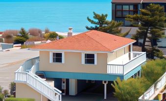 Coastal Palms Inn and Suites