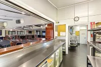 Gateway Motor Inn Hotels in Masterton