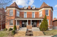 Exquisitely Designed Townhome