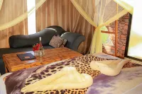 Amanya 1-Bed Leopard Family with Mt Kilimanjaro VI