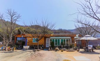 Byeokdosan Hwangtobonga Pension