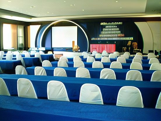 Blue Sapphire Golf & Resort - Housity