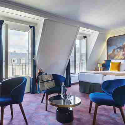 Hôtel le Versailles. Rooms