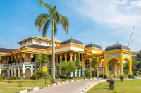 Alhesa Apartment Hôtels à : Padang Bulan Selayang I