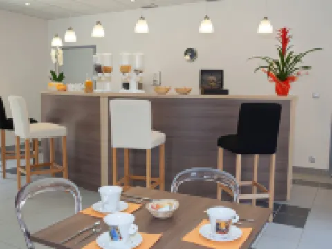 Vacancéole - Résidence le Clos du Rocher Hotels in Les Eyzies-De-Tayac-Sireuil