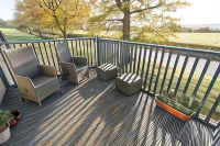 Dunroamin Apartment - Condos