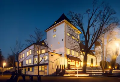 Schlosshotel Neufahrn Các khách sạn ở Schierling