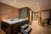 Le Pigeonnier, maison d'hôtes, Spa&Massages Hôtels à : Croix
