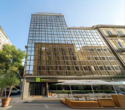 Ibis Styles Palermo Cristal Hotel dekat Stazione Centrale - Pensilina Interna