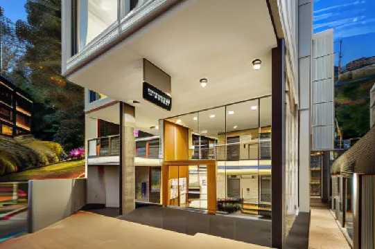 Quest Mounts Bay Road Hotels in Perth