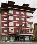 Hotel Naranjo de Bulnes Hotels in Poo