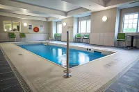 Microtel Inn & Suites by Wyndham Sault Ste. Marie - Bãi đậu xe