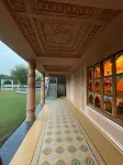 JP Garden & Lawn Hôtels à : Sasunavghar