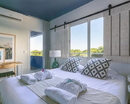 ยูแอนด์โค. ซาเลอร์บีช บูทีคโฮเทล โรงแรมในบาเลนเซีย