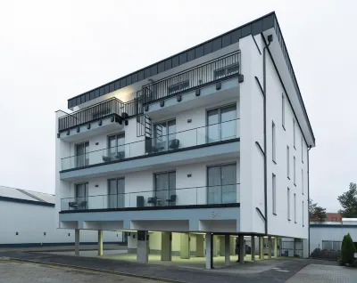BRIGHT Schloß Holte-Stukenbrock - Neueröffnung - NEW OPENING Hotels in der Nähe von Pollhans-Platz