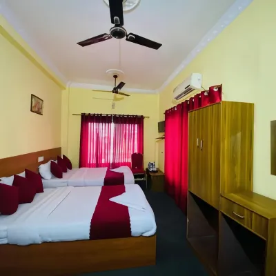 Hotel Daisy Park Hotels near Siddharthanagar