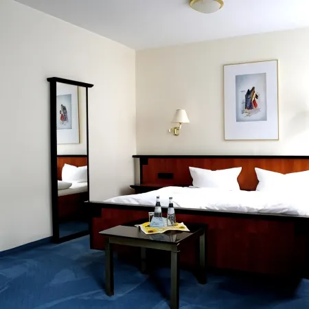 City Hotel by Celina