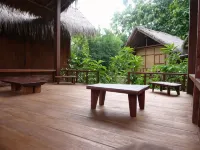 Shibui Garden Bungalows and Restaurant Hoteles en Sigar Penjalin