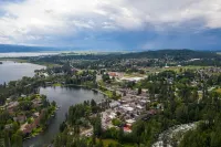 Glieden Lodge Luxury Condo @ the Historical Grand View on Bigfork Bay