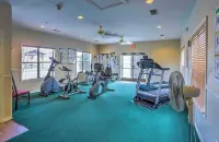 Walk in condo with golf course view.