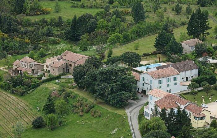 Logis Hôtel le Chêne Vert